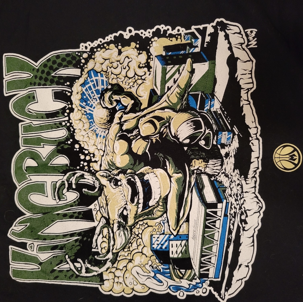 Milwaukee Bucks king Bucks shirt